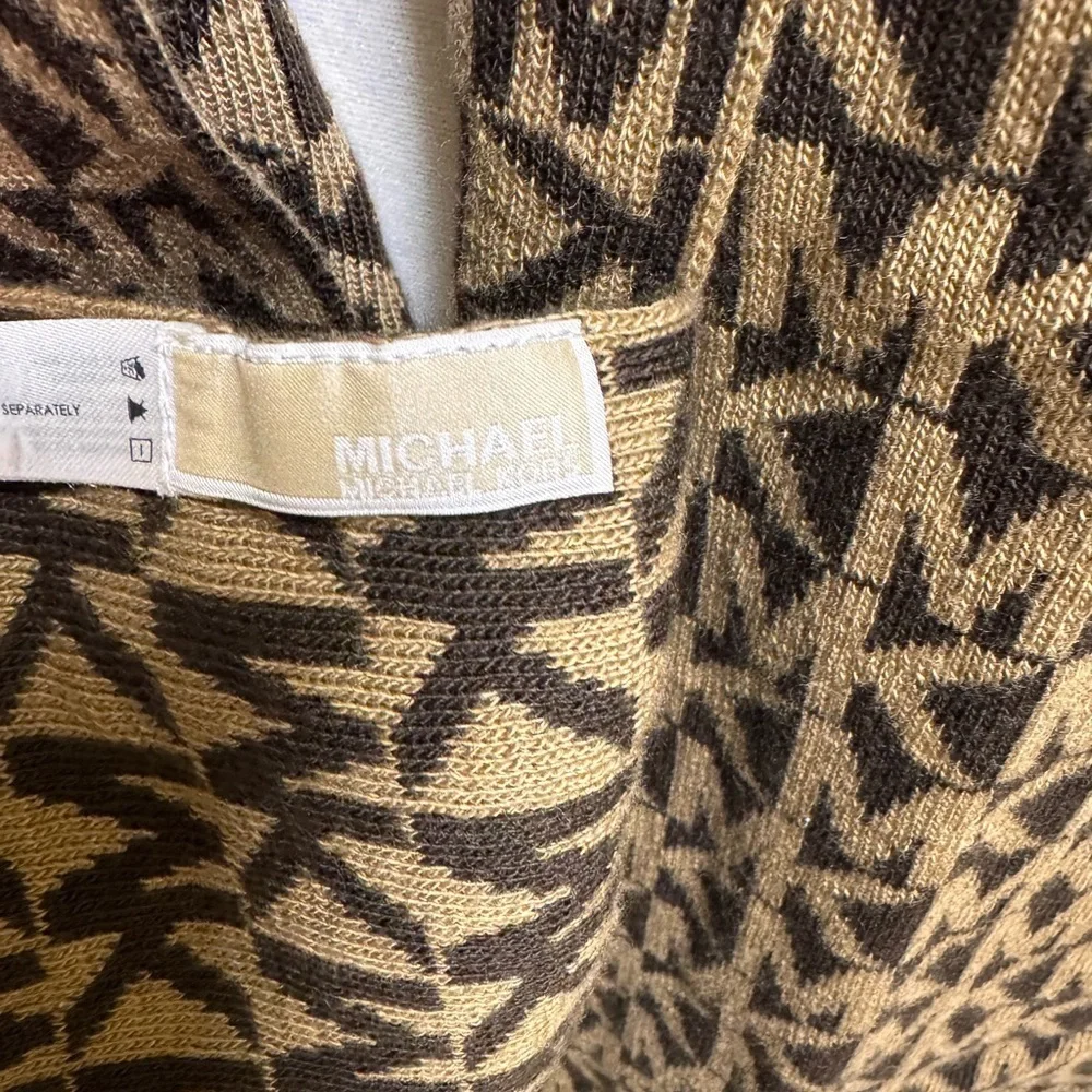 Michael Kors MK Logo Scarf Brown Tan Reversible Knit Winter Fall Wrap